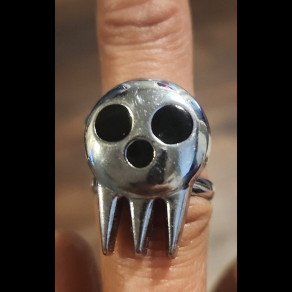 Soul Eater Silver Ring - Picture 2 of 16